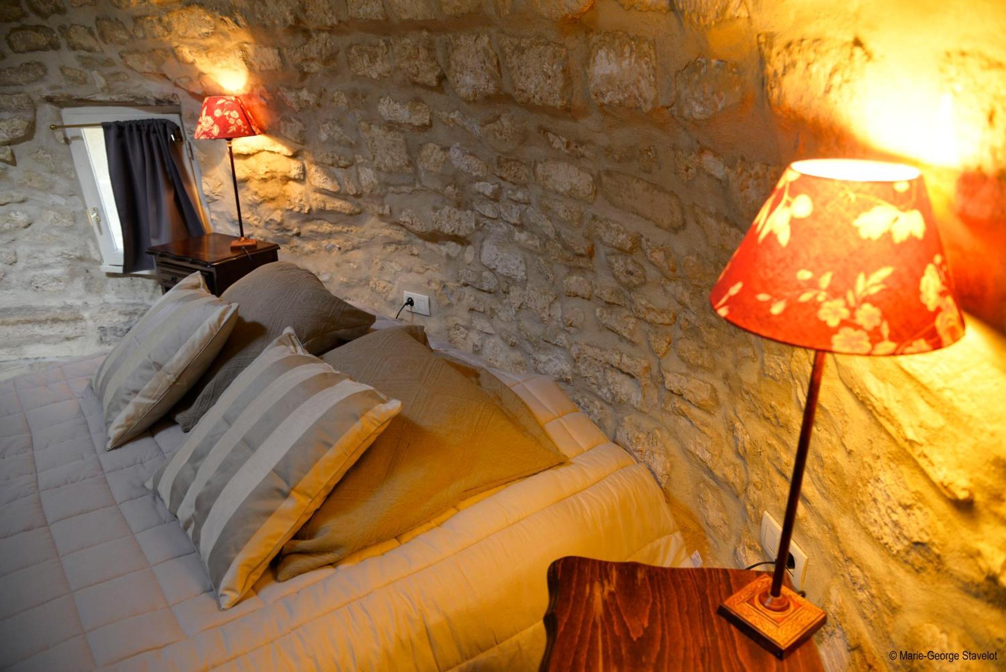 Domaine Borgnat Bed & Breakfast Escolives-Sainte-Camille ภายนอก รูปภาพ