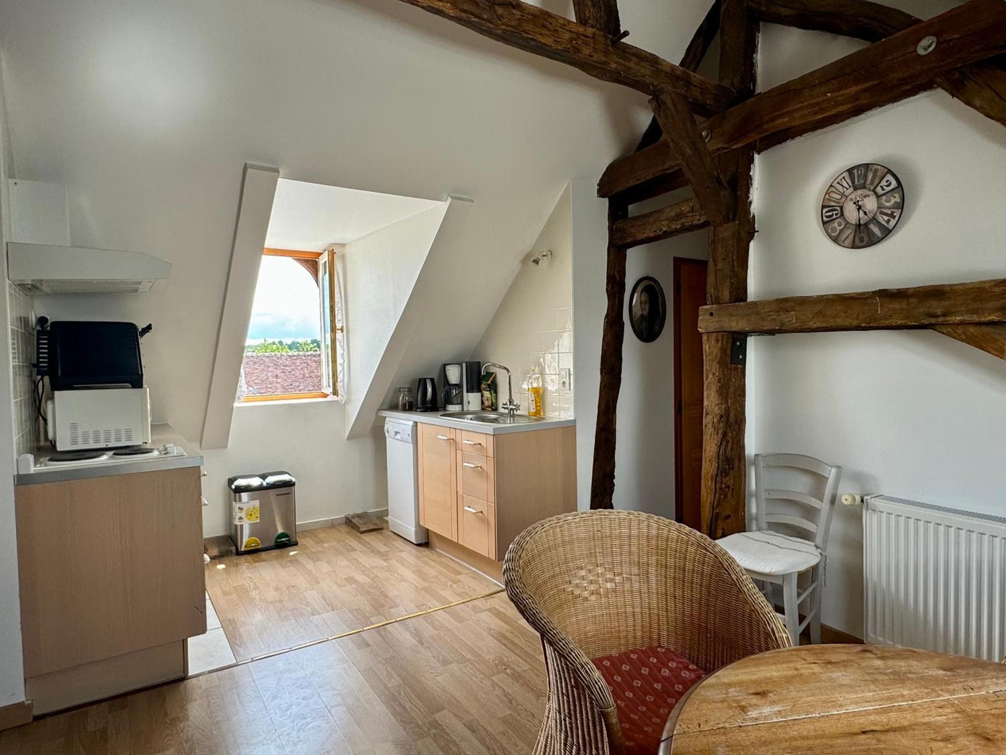 Domaine Borgnat Bed & Breakfast Escolives-Sainte-Camille ภายนอก รูปภาพ